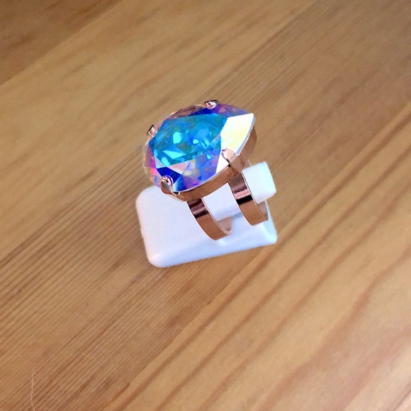 Aurora Borealis Pear Crystal Statement Ring - Picture 5 of 17